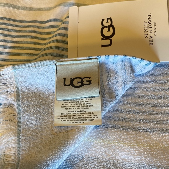 UGG Swim Only One Left Nbnwt Authentic Ugg Fringed Beach Towel